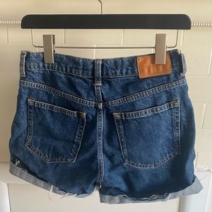 Everlane Shorts in Vintage Dark Blue Size 25